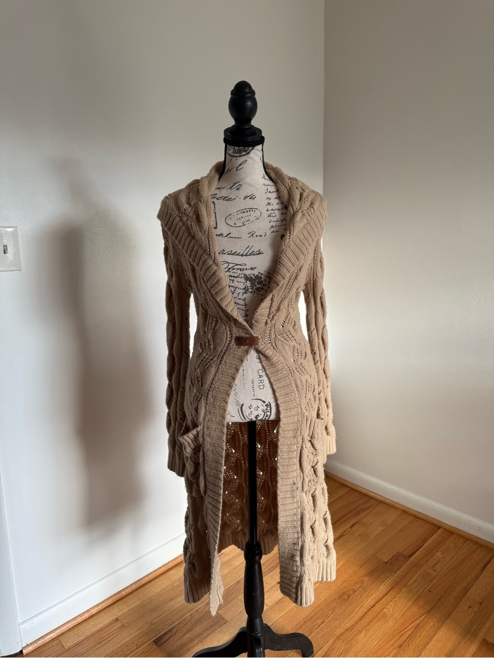 Beth Bowley 100% Wool Beige Cable Knit Long Cardigan Sweater